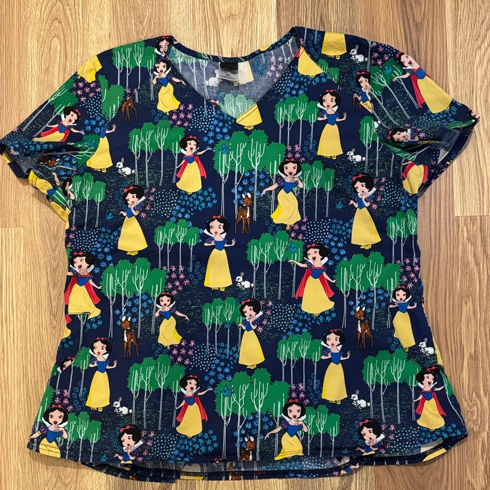 Disney Snow White Scrub Top Forest Scene - Picture 2 of 8